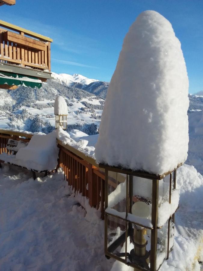 Hotel Schoene Aussicht Картич Екстериор снимка