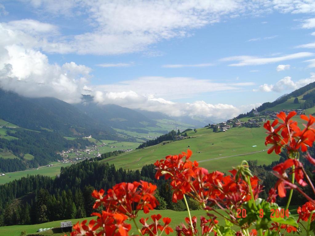 Hotel Schoene Aussicht Картич Екстериор снимка